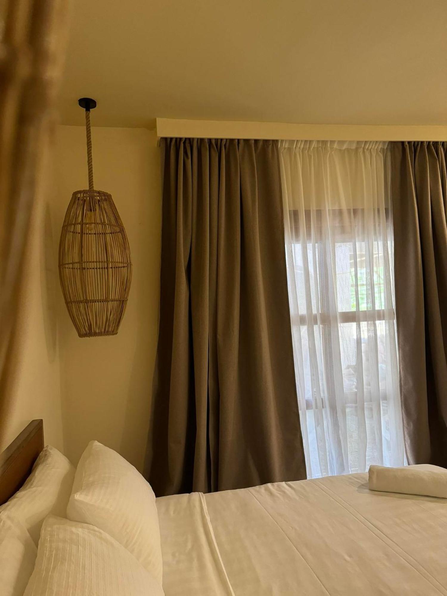 Casavia Siargao Hostel Catangnan Екстериор снимка